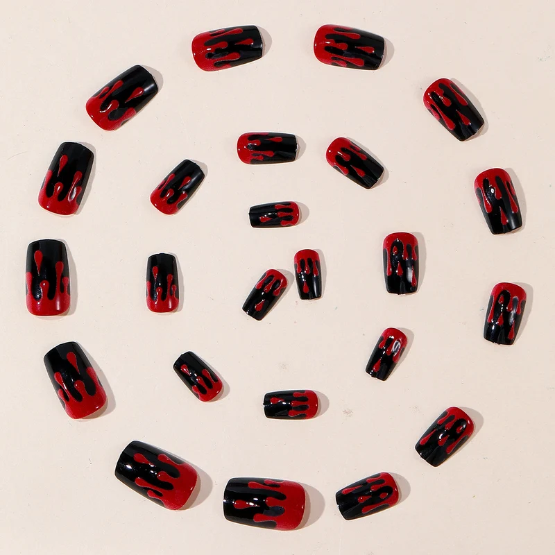 Stylisches Gothic Nagelkunst Set Karnz