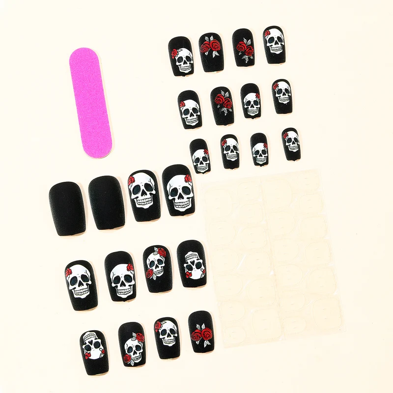 Skull und Rose Acryl Nagelkunst Verlängerungen Karnz