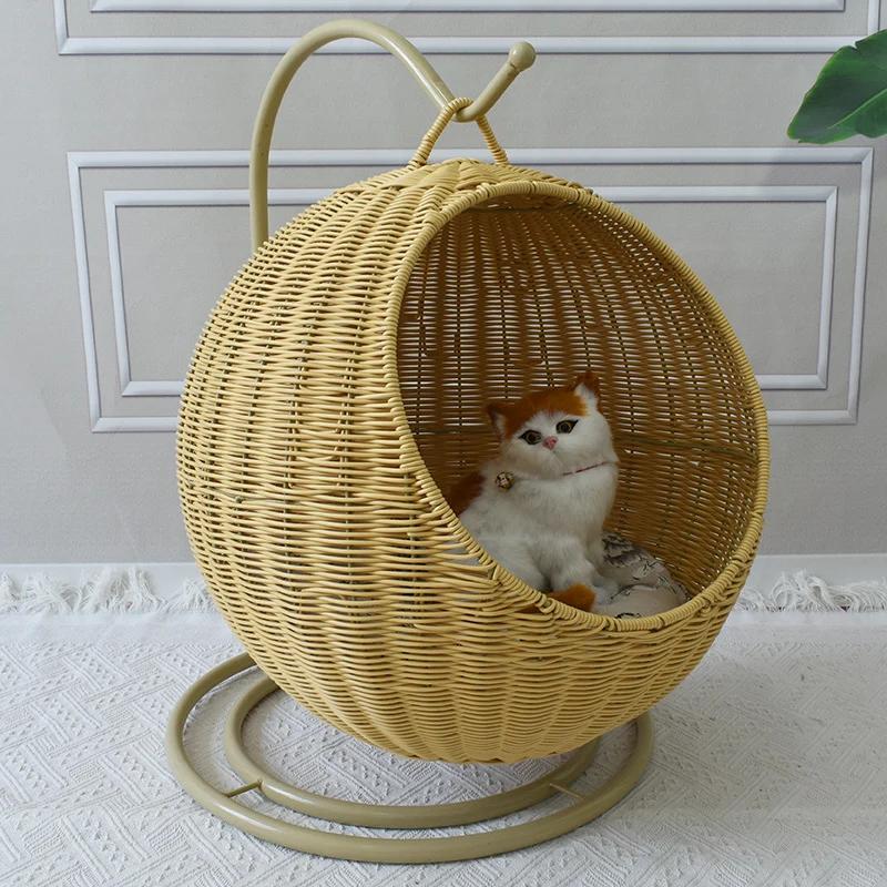 Hängender Rattan-Schaukelstuhl Karnz
