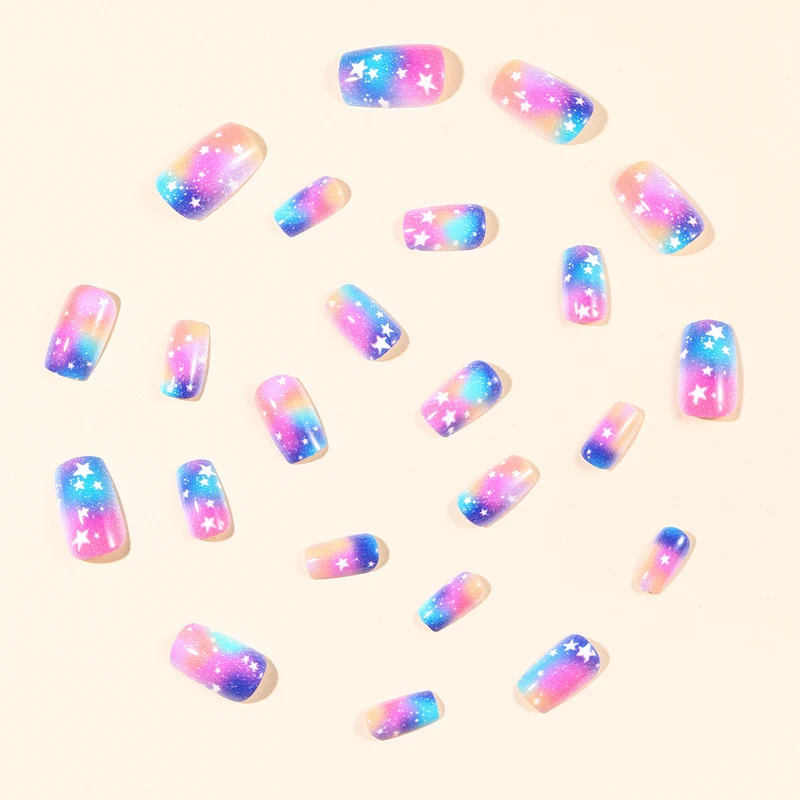 Galaxy-Inspirierte Nagelkunstverlängerungen Karnz