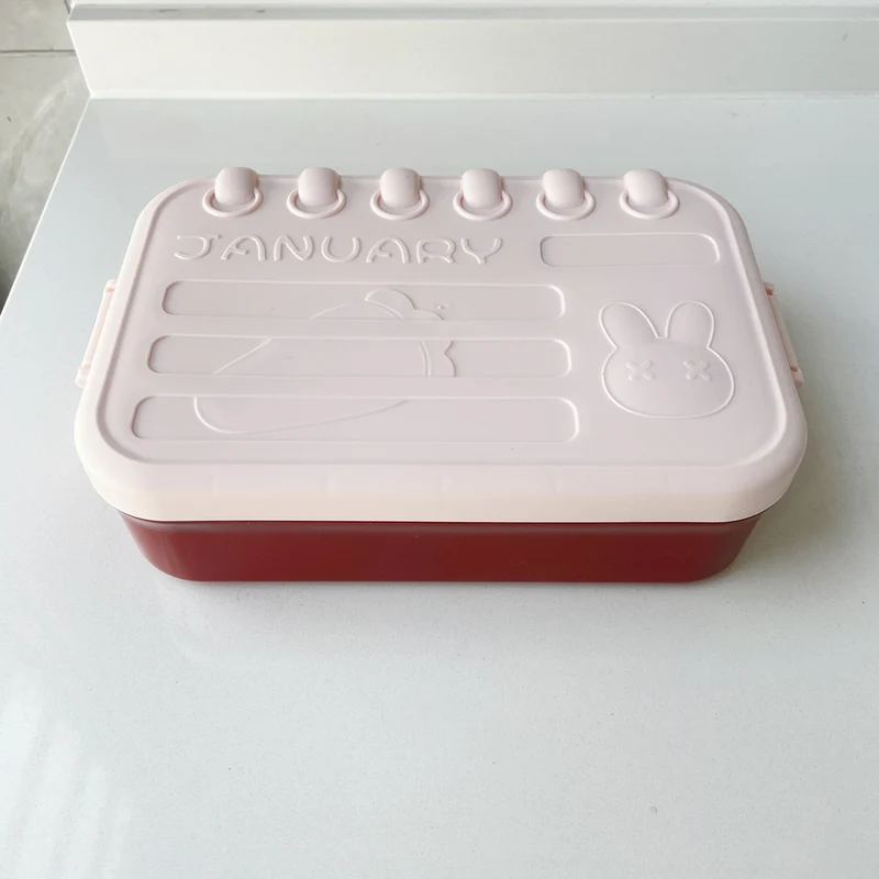Innovative Multi-Compartment Lunchbox
