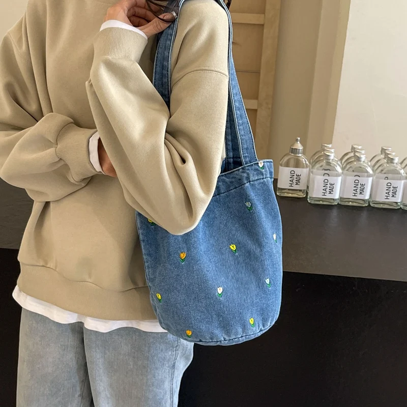 Bestickte Denim-Tote-Tasche
