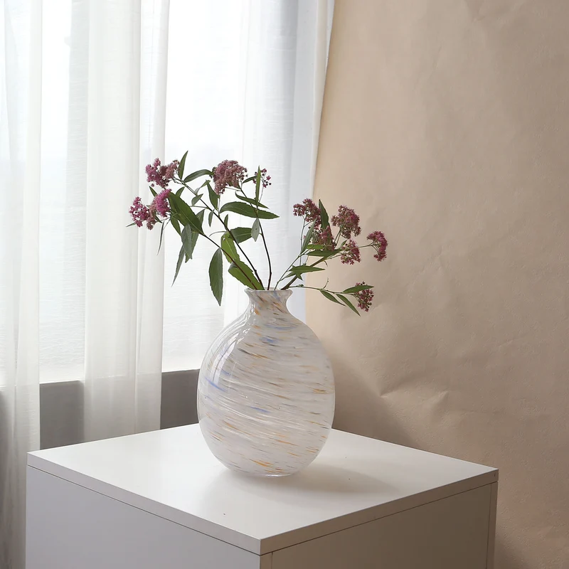 Handgeblasene Dekorative Glaskugelvase mit Wirbelmuster Karnz