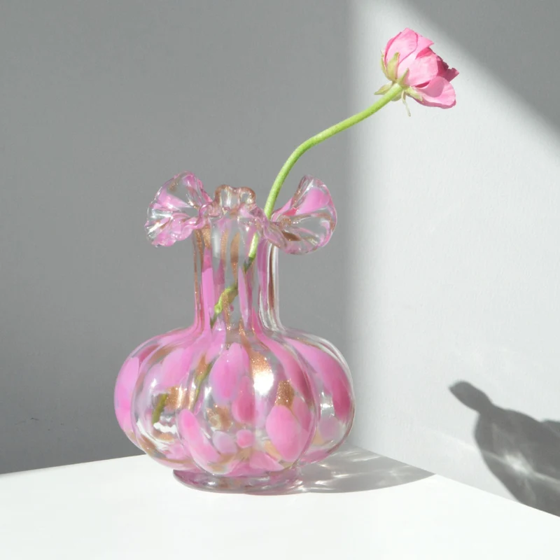 Mouthblown Ruffled-Rand bauchige Kunstglas Bud Vase Karnz