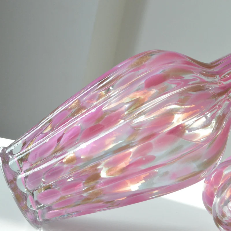 Mouthblown Ruffled-Rand bauchige Kunstglas Bud Vase Karnz