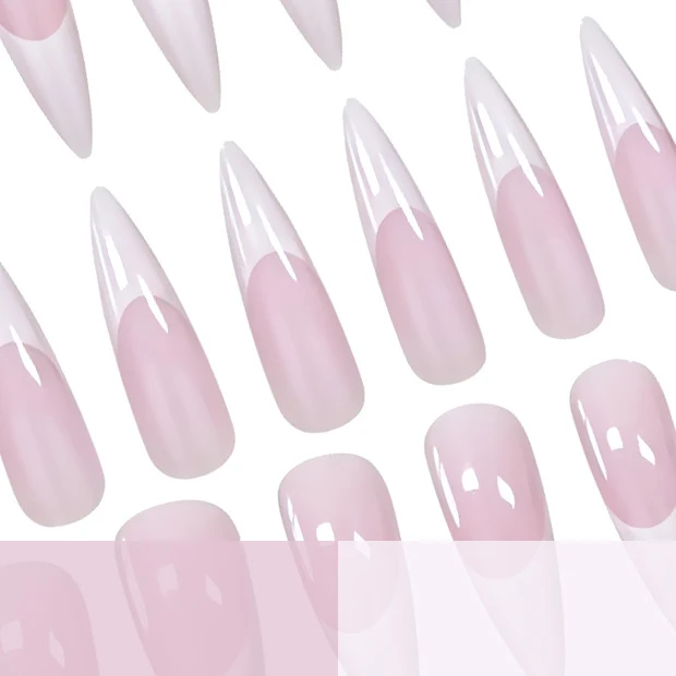Mandel-förmige Nagelkunst-Verstärkungen Karnz